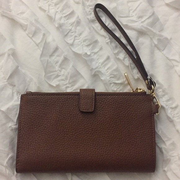 MK Jet Set Double Zip Leather Wristlet - Picture 2 of 7